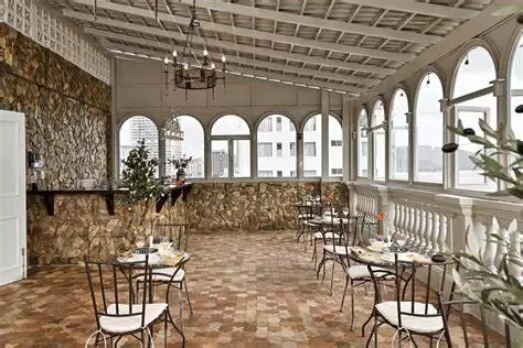 lap dat camera khach san